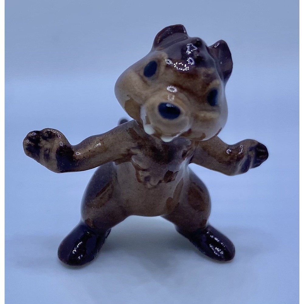 Vtg Hagen Renaker Chipmunk With Arms Out Miniature Mini Figurine Ceramic